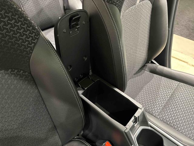 ロッキープレミアムG4WD LEDヘッドランプ・フォグランプ 全車速追従機能付アダプティブクルーズコントロール レーンキープコントロール アルミホイール シートヒーター(広島県)の中古車