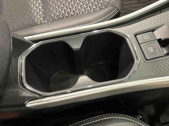 ロッキープレミアムG4WD LEDヘッドランプ・フォグランプ 全車速追従機能付アダプティブクルーズコントロール レーンキープコントロール アルミホイール シートヒーター(広島県)の中古車