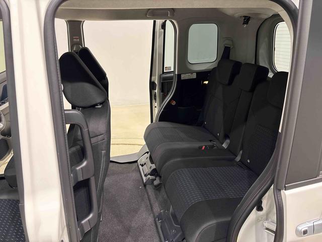 トールカスタムＧ　９インチディスプレイオーディオ　キーフリーバックモニター　電動パーキングブレーキ　後席両側パワースライドドア　オートライト　ＬＥＤヘッドライト・フォグランプ　純正アルミホイール　アイドリングストップ機能（広島県）の中古車