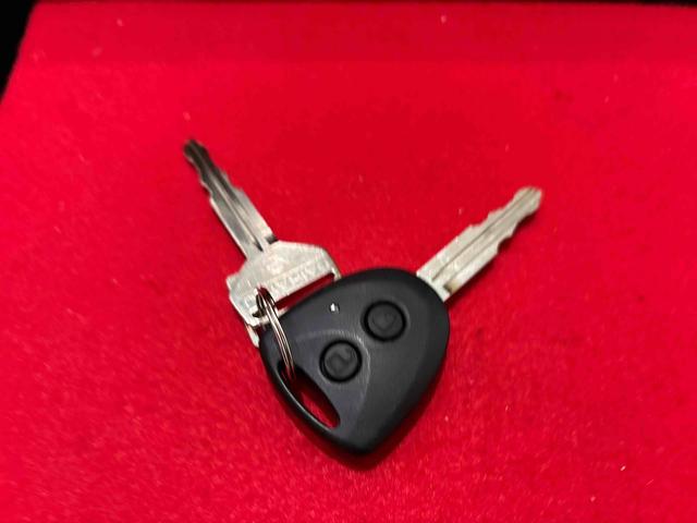 ミライースX SAIII LEDオートライト バックカメラ キーレスLEDヘッドランプ セキュリティアラーム コーナーセンサー 14インチフルホイールキャップ キーレスエントリー 電動格納式ドアミラー ショツピングフック マニュアルエアコン(広島県)の中古車
