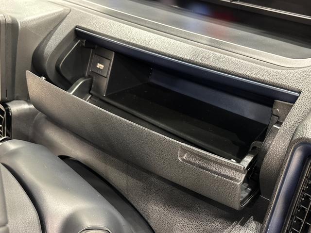 タントカスタムＲＳ　バックモニター対応　電動パーキングブレーキＬＥＤオートライト　パワースライドドアウェルカムオープン機能　オート電動格納式ドアミラー　助手席ロングスライド　助手席イージークローザー　アルミホイール　キーフリーシステム（広島県）の中古車