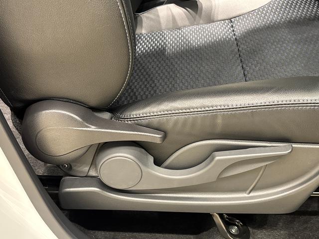 タントカスタムＲＳ　バックモニター対応　電動パーキングブレーキＬＥＤオートライト　パワースライドドアウェルカムオープン機能　オート電動格納式ドアミラー　助手席ロングスライド　助手席イージークローザー　アルミホイール　キーフリーシステム（広島県）の中古車