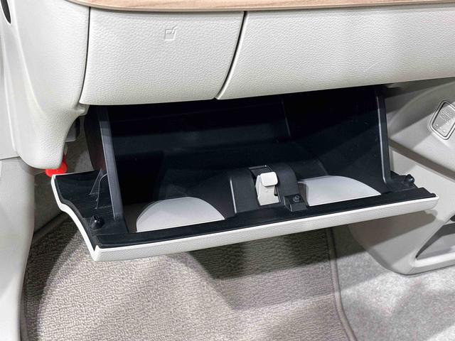 アルトラパンS オーディオ付きオーディオ・エンジンプッシュスタートボタン・マニュアルエアコン・シートヒーター・シートリフター・パワーウィンドウ・キーフリー・専用ホイールキャップ・多収納・ヘッドライト(広島県)の中古車