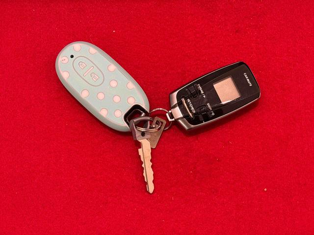 アルトラパンS オーディオ付きオーディオ・エンジンプッシュスタートボタン・マニュアルエアコン・シートヒーター・シートリフター・パワーウィンドウ・キーフリー・専用ホイールキャップ・多収納・ヘッドライト(広島県)の中古車