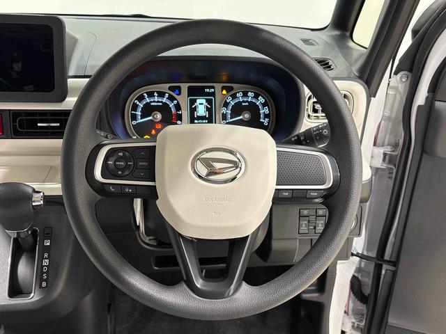 ムーヴキャンバスストライプスＧ　バックモニター対応　電動パーキングブレーキＬＥＤオートライト・フォグランプ　電動パーキングブレーキ　プッシュボタンスタート　セキュリティアラーム　バックカメラ　両側パワースライドドアウエルカムオープン機能　オート電動格納式ドアミラー（広島県）の中古車