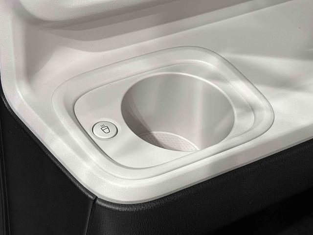 ムーヴキャンバスストライプスＧ　バックモニター対応　電動パーキングブレーキＬＥＤオートライト・フォグランプ　電動パーキングブレーキ　プッシュボタンスタート　セキュリティアラーム　バックカメラ　両側パワースライドドアウエルカムオープン機能　オート電動格納式ドアミラー（広島県）の中古車