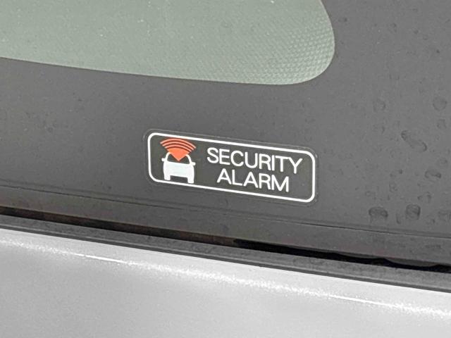 ムーヴキャンバスストライプスＧ　バックモニター対応　電動パーキングブレーキＬＥＤオートライト・フォグランプ　電動パーキングブレーキ　プッシュボタンスタート　セキュリティアラーム　バックカメラ　両側パワースライドドアウエルカムオープン機能　オート電動格納式ドアミラー（広島県）の中古車