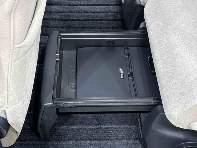 ムーヴキャンバスGメイクアップVS SAIII 8インチナビ ドラレコ付両側電動スライドドア オートライト LEDヘッドライト LEDフォグランプ プッシュボタンスタート オートエアコン 電子カードキー 運転席シートヒーター オーディオ操作用ステアリングスイッチ(広島県)の中古車