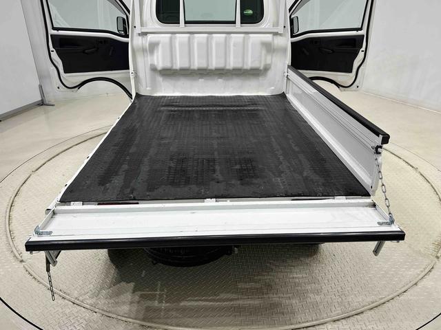 ハイゼットトラックスタンダード　ナビ・バックカメラ・ハロゲンヘッドランプ　トップシェイドガラス　運転席バニティミラー　ＡＭ・ＦＭラジオ　マニュアルエアコン　ガードフレーム　スペアタイヤ（広島県）の中古車