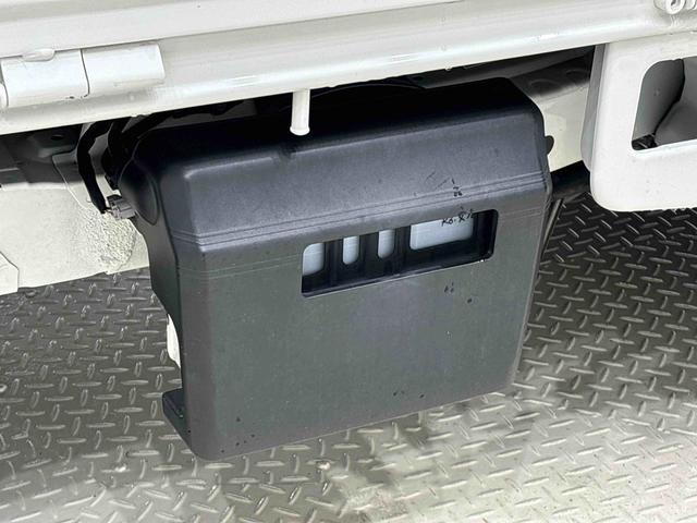 ハイゼットトラックスタンダード　ナビ・バックカメラ・ハロゲンヘッドランプ　トップシェイドガラス　運転席バニティミラー　ＡＭ・ＦＭラジオ　マニュアルエアコン　ガードフレーム　スペアタイヤ（広島県）の中古車