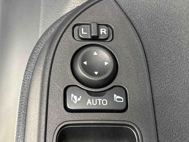 タントカスタムＲＳＬＥＤオートライト　パワースライドドアウェルカムオープン機能　電動パーキングブレーキ　運転席助手席シートヒーター　アルミホイール　キーフリーシステム　　オート電動格納式ドアミラー（広島県）の中古車