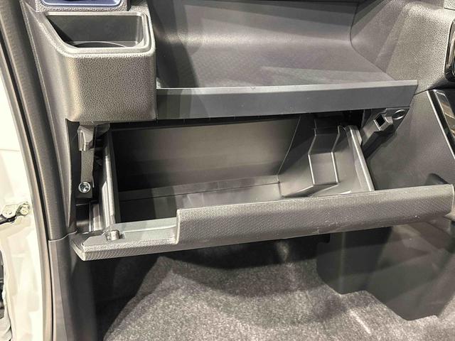 タントカスタムＲＳＬＥＤオートライト　パワースライドドアウェルカムオープン機能　電動パーキングブレーキ　運転席助手席シートヒーター　アルミホイール　キーフリーシステム　　オート電動格納式ドアミラー（広島県）の中古車