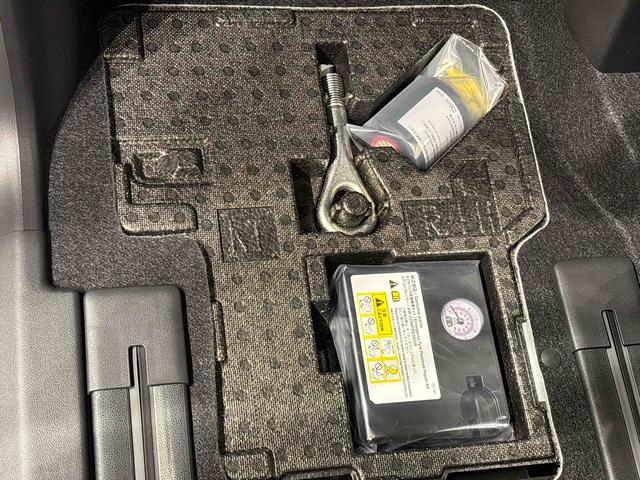 タントカスタムＲＳＬＥＤオートライト　パワースライドドアウェルカムオープン機能　電動パーキングブレーキ　運転席助手席シートヒーター　アルミホイール　キーフリーシステム　　オート電動格納式ドアミラー（広島県）の中古車