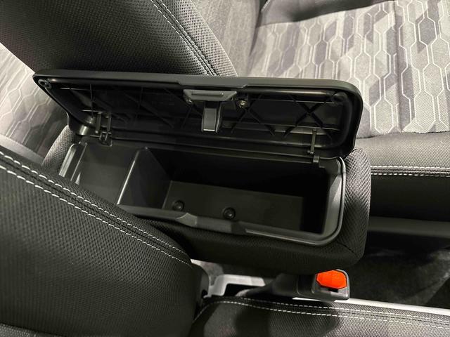 タフトＧ　ダーククロムベンチャー　バックモニター対応カメラスカイフィールトップ　クロムパック　インテリアアクセント　ＬＥＤオートライト＆フォグランプ　電動パーキングブレーキ　バックカメラ　アルミホイール（広島県）の中古車