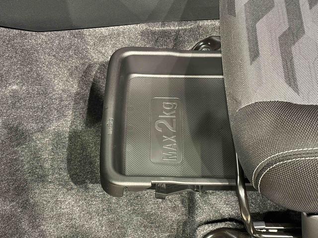 タフトＧ　ダーククロムベンチャー　バックモニター対応カメラスカイフィールトップ　クロムパック　インテリアアクセント　ＬＥＤオートライト＆フォグランプ　電動パーキングブレーキ　バックカメラ　アルミホイール（広島県）の中古車