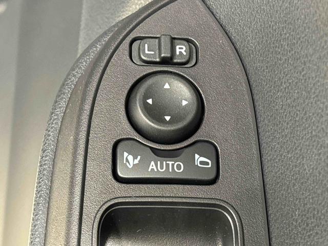 タントカスタムRSLEDオートライト パワースライドドアウェルカムオープン機能 電動パーキングブレーキ 運転席助手席シートヒーター アルミホイール キーフリーシステム オート電動格納式ドアミラー(広島県)の中古車