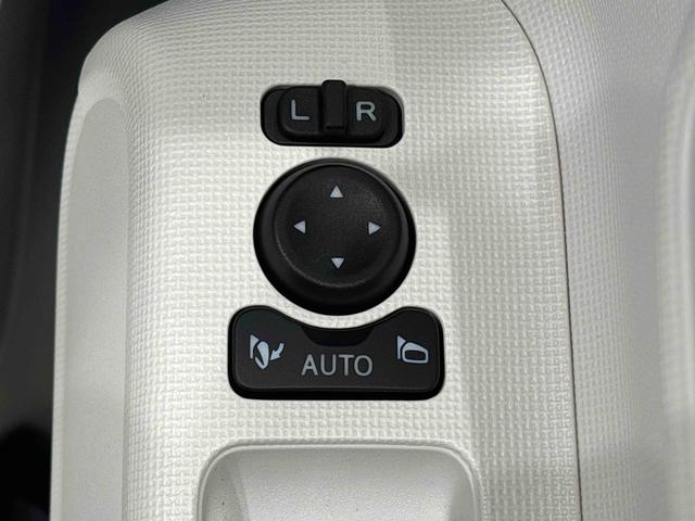 ムーヴキャンバスストライプスＧＬＥＤオートライト・フォグランプ　電動パーキングブレーキ　プッシュボタンスタート　セキュリティアラーム　バックカメラ　両側パワースライドドアウエルカムオープン機能　オート電動格納式ドアミラー（広島県）の中古車