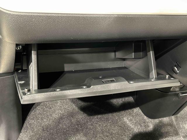 ムーヴキャンバスストライプスＧＬＥＤオートライト・フォグランプ　電動パーキングブレーキ　プッシュボタンスタート　セキュリティアラーム　バックカメラ　両側パワースライドドアウエルカムオープン機能　オート電動格納式ドアミラー（広島県）の中古車