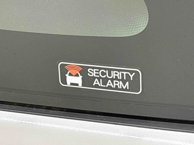 ムーヴキャンバスストライプスＧＬＥＤオートライト・フォグランプ　電動パーキングブレーキ　プッシュボタンスタート　セキュリティアラーム　バックカメラ　両側パワースライドドアウエルカムオープン機能　オート電動格納式ドアミラー（広島県）の中古車