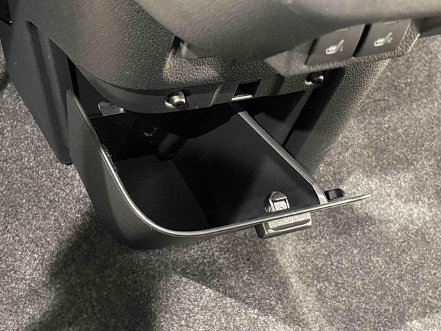 ムーヴキャンバスストライプスＧターボ　２トーンカラー　バックカメラ付ＬＥＤオートライト・フォグランプ　電動パーキングブレーキ　プッシュボタンスタート　セキュリティアラーム　バックカメラ　両側パワースライドドアウエルカムオープン機能　オート電動格納式ドアミラー（広島県）の中古車