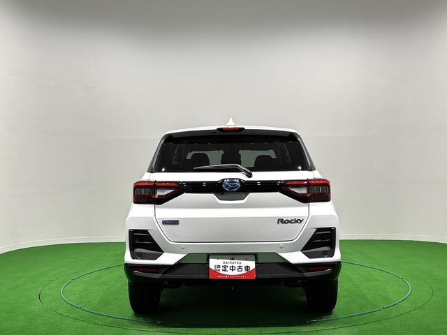 ロッキープレミアムG HEV 電動パーキングブレーキ シートヒーターLEDヘッドランプ・フォグランプ 全車速追従機能付アダプティブクルーズコントロール レーンキープコントロール 17インチアルミホイール プッシュボタンスタート キーフリーシステム(広島県)の中古車