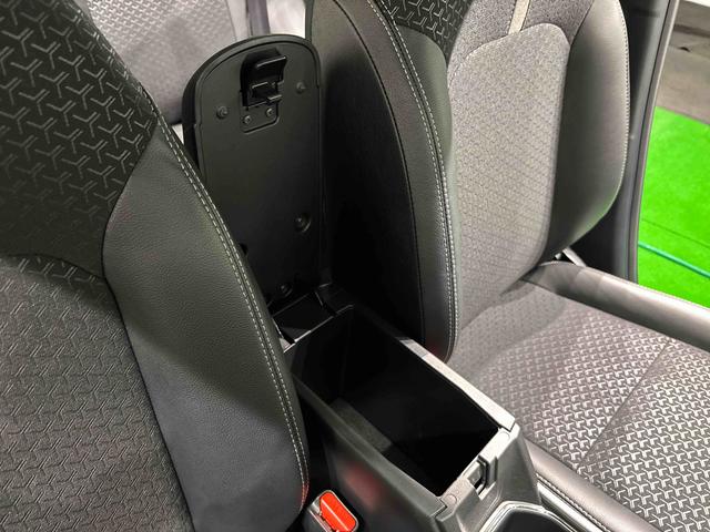 ロッキープレミアムG HEV 電動パーキングブレーキ シートヒーターLEDヘッドランプ・フォグランプ 全車速追従機能付アダプティブクルーズコントロール レーンキープコントロール 17インチアルミホイール プッシュボタンスタート キーフリーシステム(広島県)の中古車