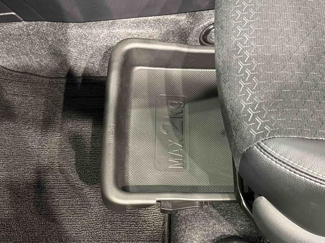 ロッキープレミアムG HEV 電動パーキングブレーキ シートヒーターLEDヘッドランプ・フォグランプ 全車速追従機能付アダプティブクルーズコントロール レーンキープコントロール 17インチアルミホイール プッシュボタンスタート キーフリーシステム(広島県)の中古車
