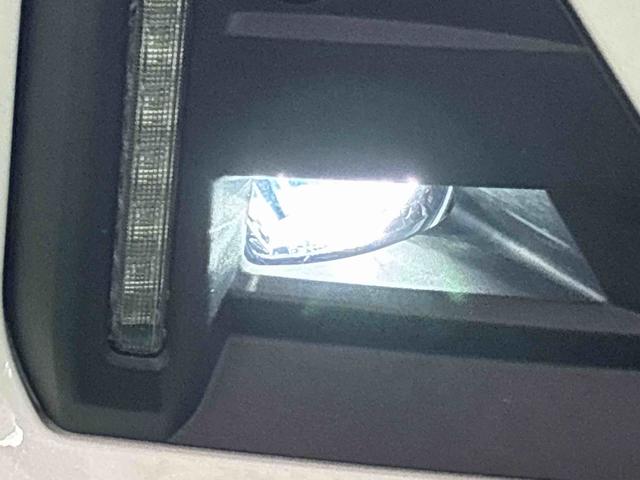 ロッキープレミアムG HEV 電動パーキングブレーキ シートヒーターLEDヘッドランプ・フォグランプ 全車速追従機能付アダプティブクルーズコントロール レーンキープコントロール 17インチアルミホイール プッシュボタンスタート キーフリーシステム(広島県)の中古車