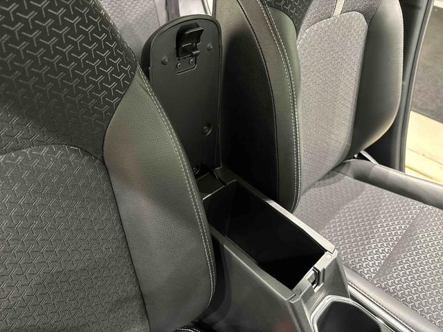 ロッキープレミアムＧ　ＨＥＶＬＥＤヘッドランプ・フォグランプ　全車速追従機能付アダプティブクルーズコントロール　レーンキープコントロール　アルミホイール　シートヒーター　プッシュボタンスタート（広島県）の中古車