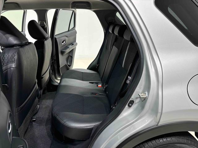 ロッキープレミアムＧ　ＨＥＶＬＥＤヘッドランプ・フォグランプ　全車速追従機能付アダプティブクルーズコントロール　レーンキープコントロール　アルミホイール　シートヒーター　プッシュボタンスタート（広島県）の中古車