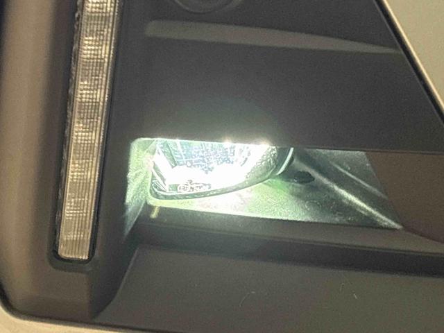 ロッキープレミアムＧ　ＨＥＶＬＥＤヘッドランプ・フォグランプ　全車速追従機能付アダプティブクルーズコントロール　レーンキープコントロール　アルミホイール　シートヒーター　プッシュボタンスタート（広島県）の中古車