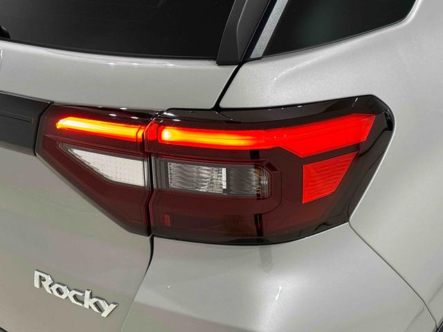 ロッキープレミアムＧ　ＨＥＶＬＥＤヘッドランプ・フォグランプ　全車速追従機能付アダプティブクルーズコントロール　レーンキープコントロール　アルミホイール　シートヒーター　プッシュボタンスタート（広島県）の中古車