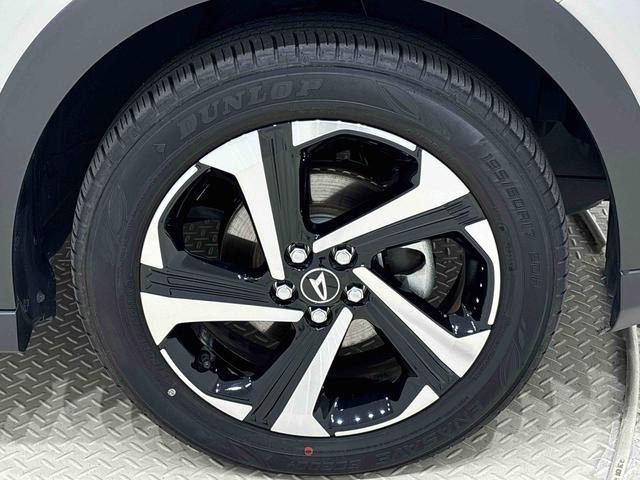 ロッキープレミアムＧ　ＨＥＶＬＥＤヘッドランプ・フォグランプ　全車速追従機能付アダプティブクルーズコントロール　レーンキープコントロール　アルミホイール　シートヒーター　プッシュボタンスタート（広島県）の中古車