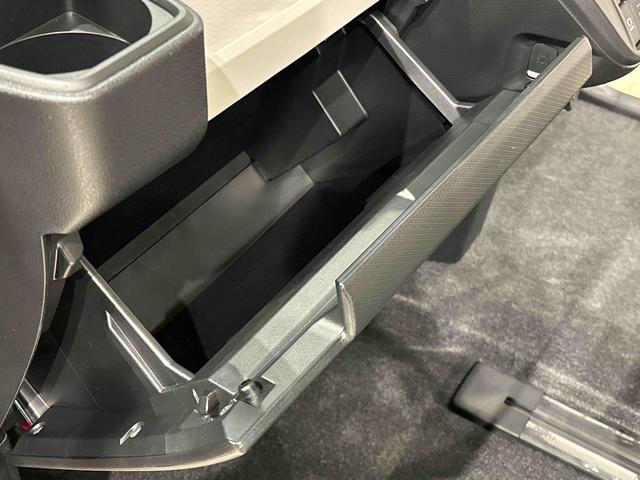 タントＸＬＥＤオートライト　パワースライドドアウェルカムオープン機能　電動格納式ドアミラー　助手席ロングスライド　助手席イージークローザー　　セキュリティアラーム　キーフリーシステム（広島県）の中古車