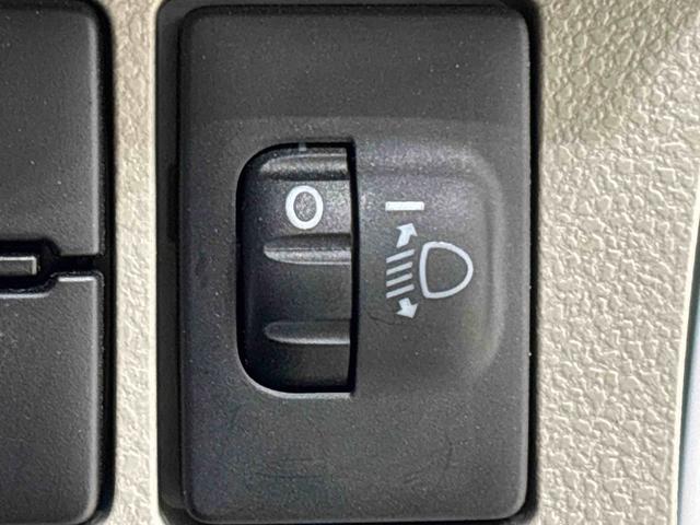 ムーヴＸリミテッドII　ＳＡIII運転席シートヒーター　アルミホイール　オートライト　プッシュボタンスタート　セキュリティアラーム　キーフリーシステム　オート電動格納式ドアミラー　シートリフター（広島県）の中古車