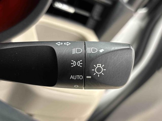 ムーヴＸリミテッドII　ＳＡIII運転席シートヒーター　アルミホイール　オートライト　プッシュボタンスタート　セキュリティアラーム　キーフリーシステム　オート電動格納式ドアミラー　シートリフター（広島県）の中古車