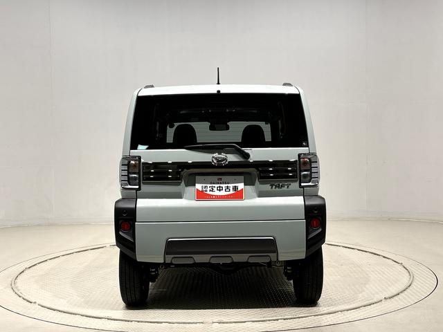 タフトG ダーククロムベンチャー4WD スカイフィールトップ ダークメッキパック シルバーアンダーガーニッシュ インテリアアクセント LEDオートライト&フォグランプ リヤヒーターダクト バックカメラ アルミホイール(広島県)の中古車