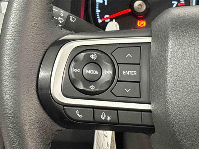 タフトG ダーククロムベンチャー4WD スカイフィールトップ ダークメッキパック シルバーアンダーガーニッシュ インテリアアクセント LEDオートライト&フォグランプ リヤヒーターダクト バックカメラ アルミホイール(広島県)の中古車