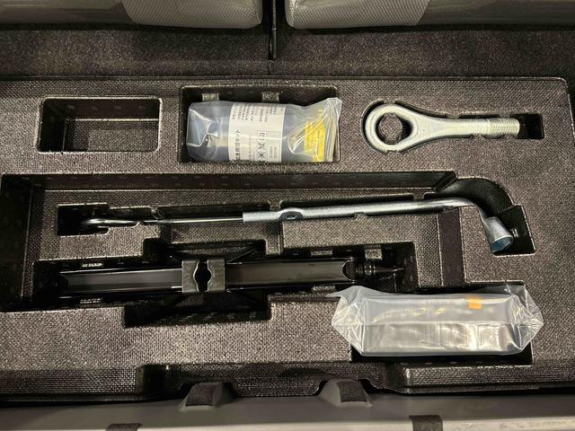 タフトG ダーククロムベンチャー4WD スカイフィールトップ ダークメッキパック シルバーアンダーガーニッシュ インテリアアクセント LEDオートライト&フォグランプ リヤヒーターダクト バックカメラ アルミホイール(広島県)の中古車