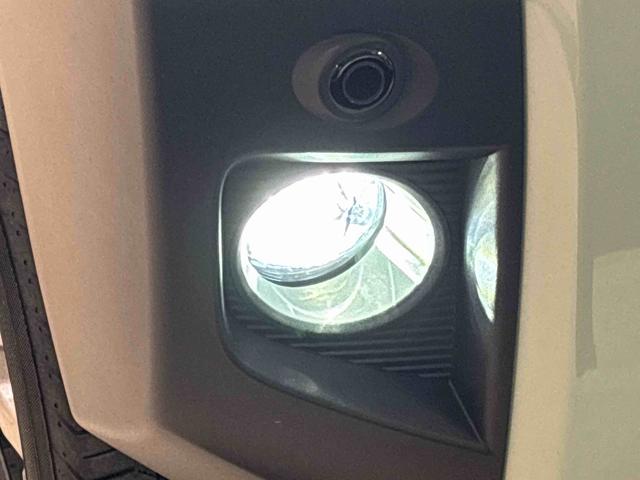 タフトG ダーククロムベンチャー4WD スカイフィールトップ ダークメッキパック シルバーアンダーガーニッシュ インテリアアクセント LEDオートライト&フォグランプ リヤヒーターダクト バックカメラ アルミホイール(広島県)の中古車