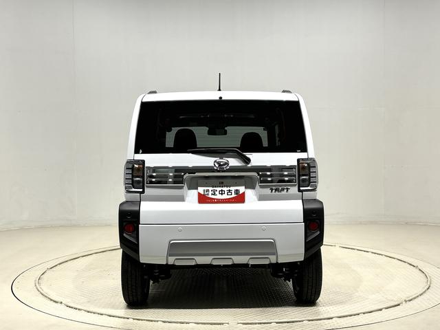 タフトGターボ クロムベンチャー 全車速追従機能付ACC純正ナビ装着用アップグレードパック 運転席・助手席シートヒーター 電動パーキングブレーキ オートブレーキホールド機能 オートライト 運転席シートリフター チルトステアリング キーフリーシステム(広島県)の中古車