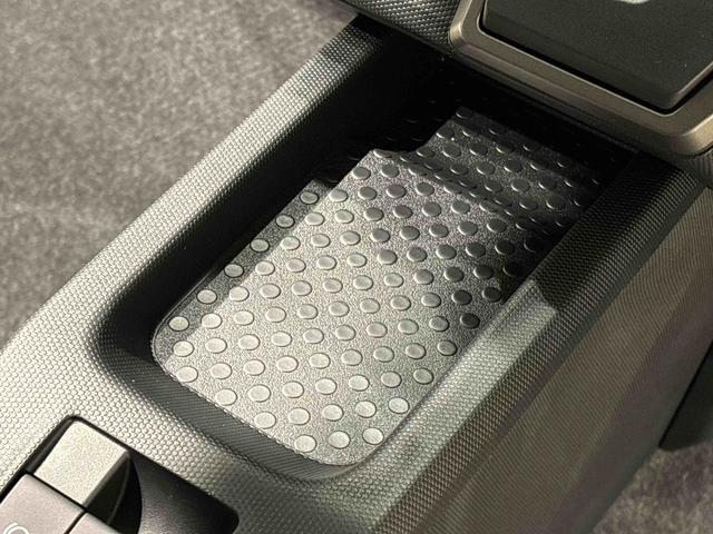 タフトGターボ クロムベンチャー 全車速追従機能付ACC純正ナビ装着用アップグレードパック 運転席・助手席シートヒーター 電動パーキングブレーキ オートブレーキホールド機能 オートライト 運転席シートリフター チルトステアリング キーフリーシステム(広島県)の中古車