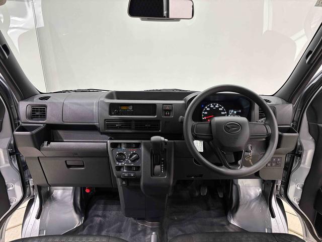 ハイゼットカーゴＤＸコーナーセンサー　オーバーヘッドシェルフ　フロントドアパワーウインドウ　キーレスエントリー　ＡＭ／ＦＭラジオ　テンパータイヤ　スチールホイール（広島県）の中古車