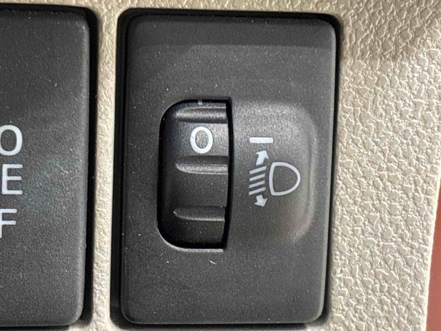 ムーヴX SA ナビ 電動格納ドアミラー マニュアルエアコン運転席シートヒーター アルミホイール オートライト プッシュボタンスタート セキュリティアラーム キーフリーシステム(広島県)の中古車