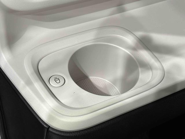 ムーヴキャンバスストライプスＧ　バックモニター　両側シートヒーターＬＥＤオートライト・フォグランプ　電動パーキングブレーキ　プッシュボタンスタート　セキュリティアラーム　バックカメラ　両側パワースライドドアウエルカムオープン機能　オート電動格納式ドアミラー（広島県）の中古車