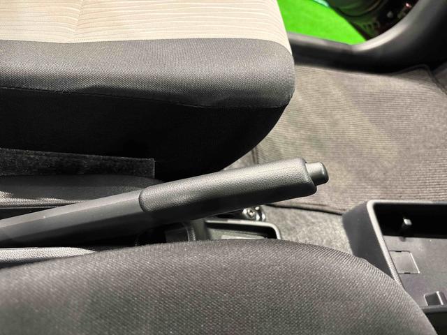 ミライースX SAIII LEDオートライト バックカメラ スマアシLEDヘッドランプ セキュリティアラーム コーナーセンサー 14インチフルホイールキャップ キーレスエントリー 電動格納式ドアミラー ショツピングフック マニュアルエアコン(広島県)の中古車