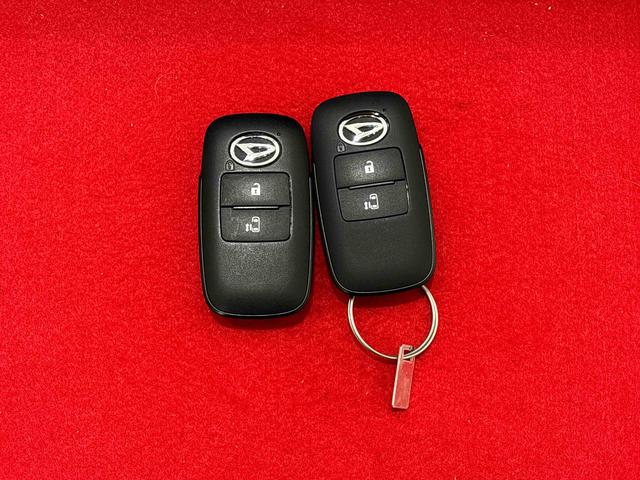 タントXLEDオートライト パワースライドドアウェルカムオープン機能 電動パーキングブレーキ 運転席助手席シートヒーター フルホイールキャツプ キーフリーシステム オート電動格納式ドアミラー(広島県)の中古車