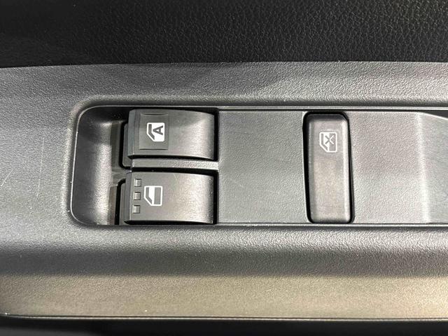 ハイゼットカーゴDXキーレスエントリー マニュアルエアコン 運転席・助手席パワーウインドウ オートライト ハンド式サイドブレーキ ハロゲンヘッドライト アイドリングストップ機能 テンパータイヤ(広島県)の中古車