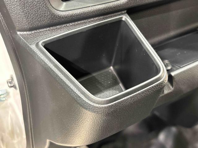 ハイゼットカーゴDXキーレスエントリー マニュアルエアコン 運転席・助手席パワーウインドウ オートライト ハンド式サイドブレーキ ハロゲンヘッドライト アイドリングストップ機能 テンパータイヤ(広島県)の中古車