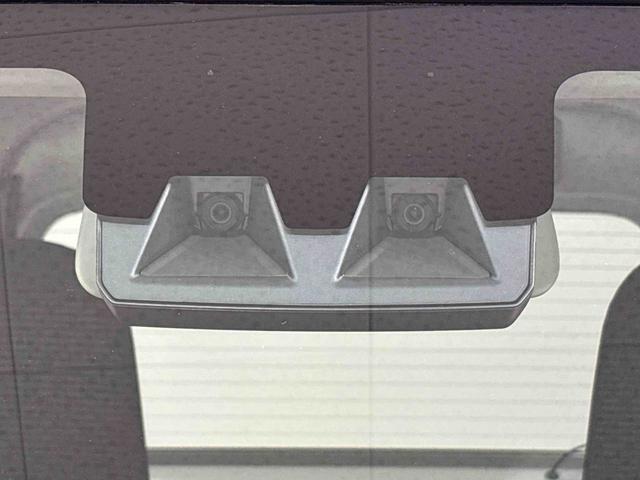 ハイゼットカーゴDXキーレスエントリー マニュアルエアコン 運転席・助手席パワーウインドウ オートライト ハンド式サイドブレーキ ハロゲンヘッドライト アイドリングストップ機能 テンパータイヤ(広島県)の中古車